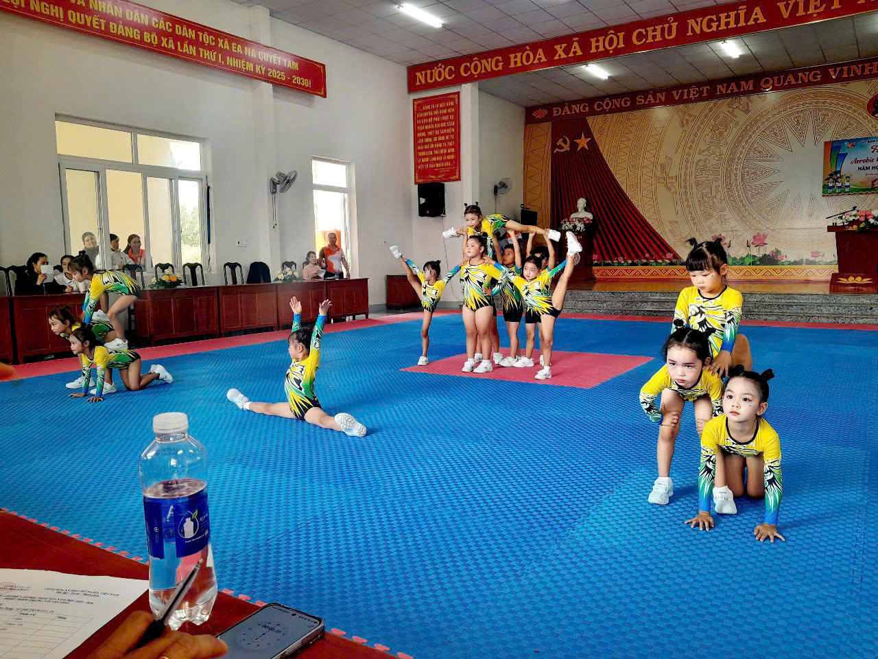 UBND xã Ea Na tổ chức Hội thi Aerobic bậc mầm non